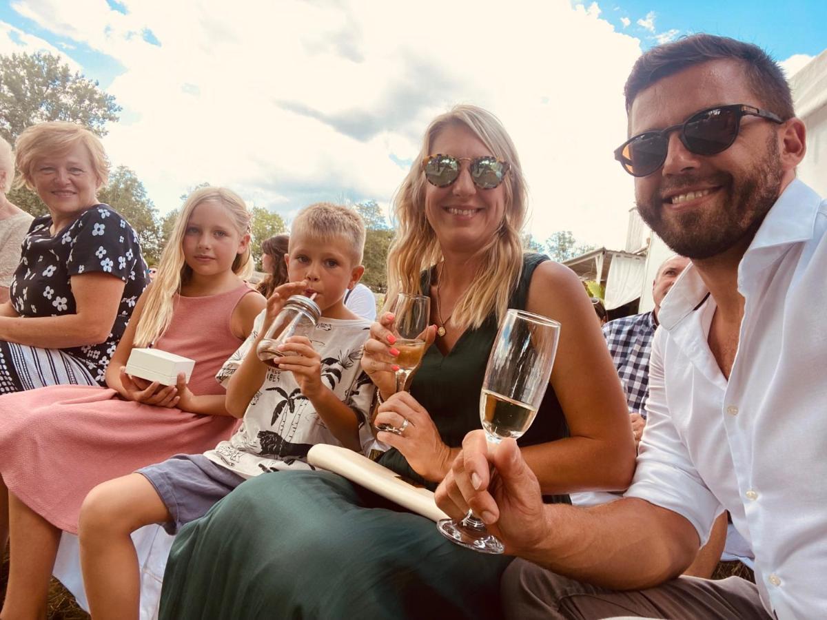 Greenvalleyglamping Sesce Pri Preboldu Eksteriør bilde