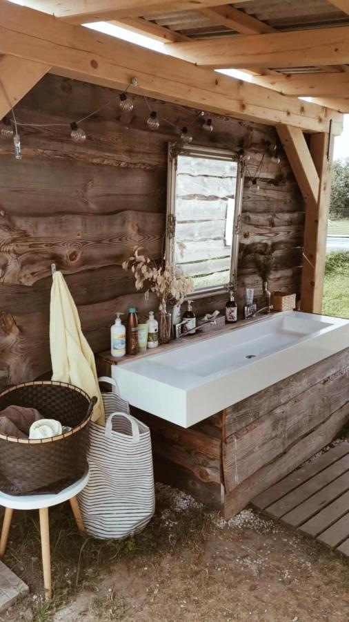 Greenvalleyglamping Sesce Pri Preboldu Eksteriør bilde
